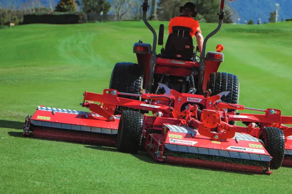 Trimax Snake S3 – Tondeuse professionnelle pour golf et sport